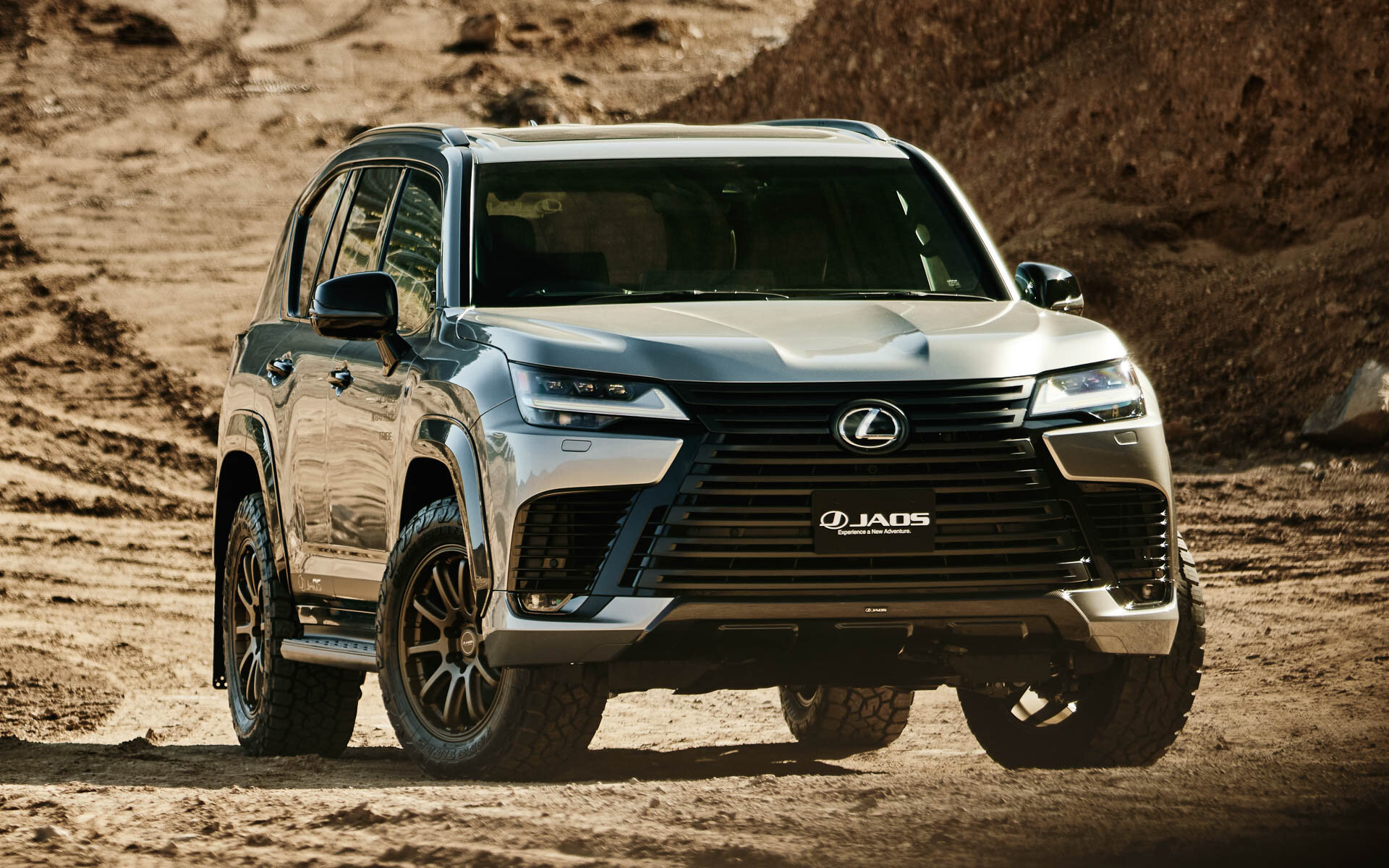 Японская компания Jaos показала тюнинг для Lexus LX600