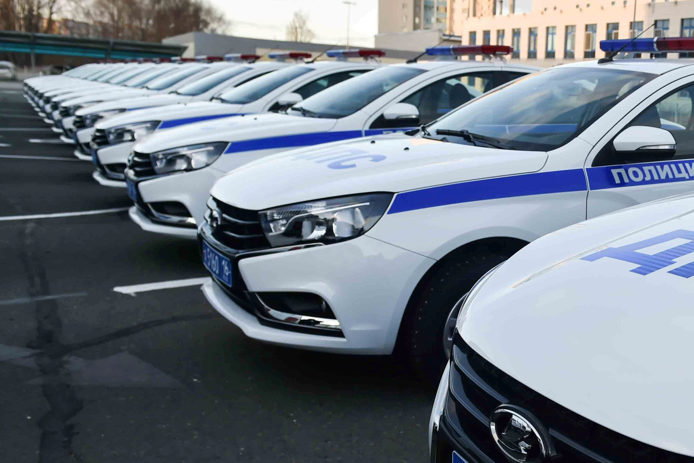 ГИБДД России получила 1700 Lada Vesta