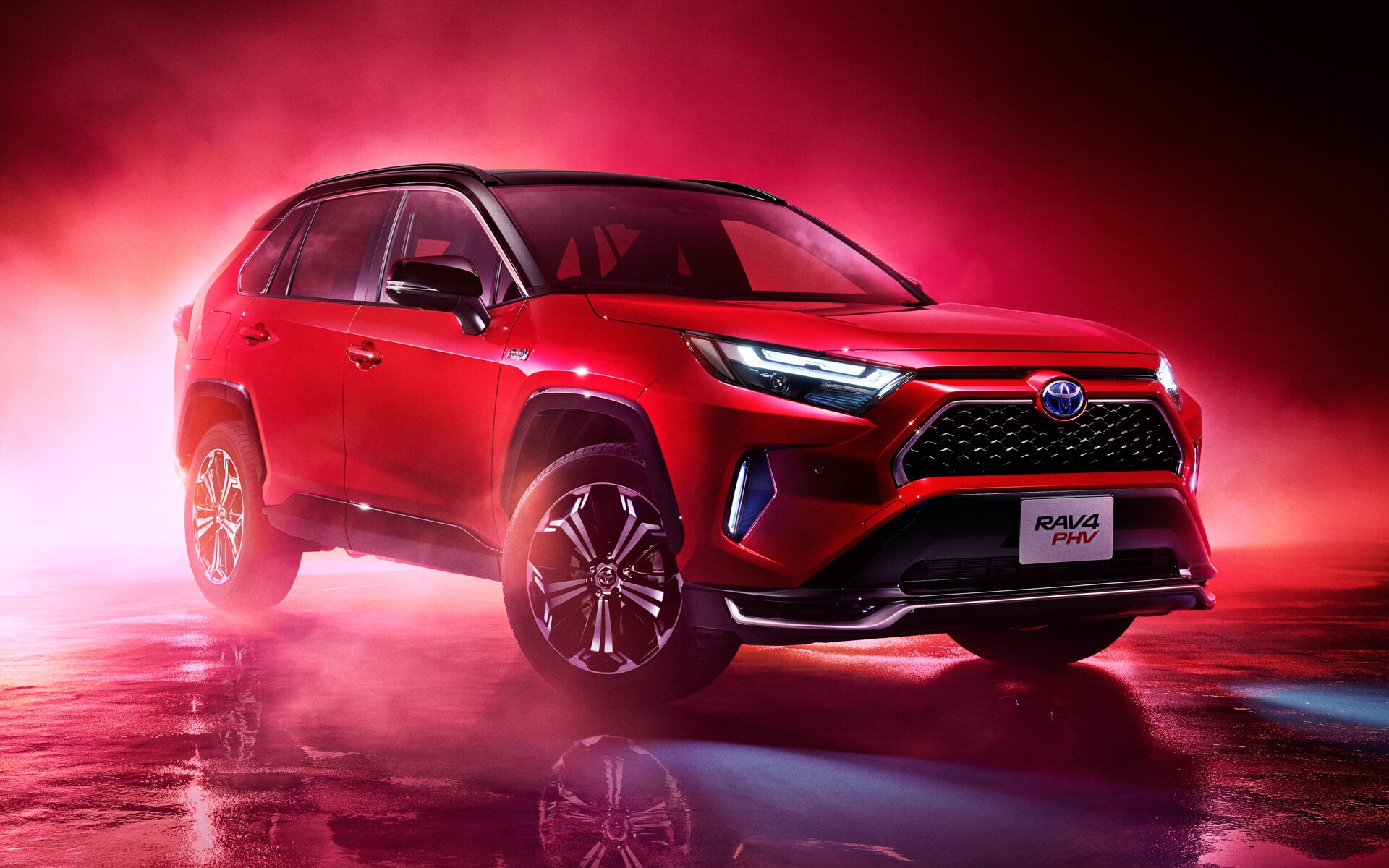 Toyota внесла изменения в RAV4 для внутреннего японского рынка