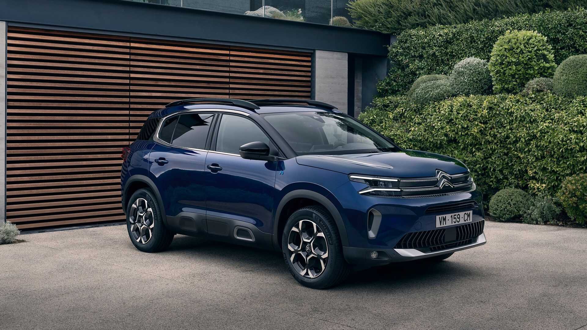 Экстравагантный кроссовер Citroen C5 Aircross подвергли рестайлингу