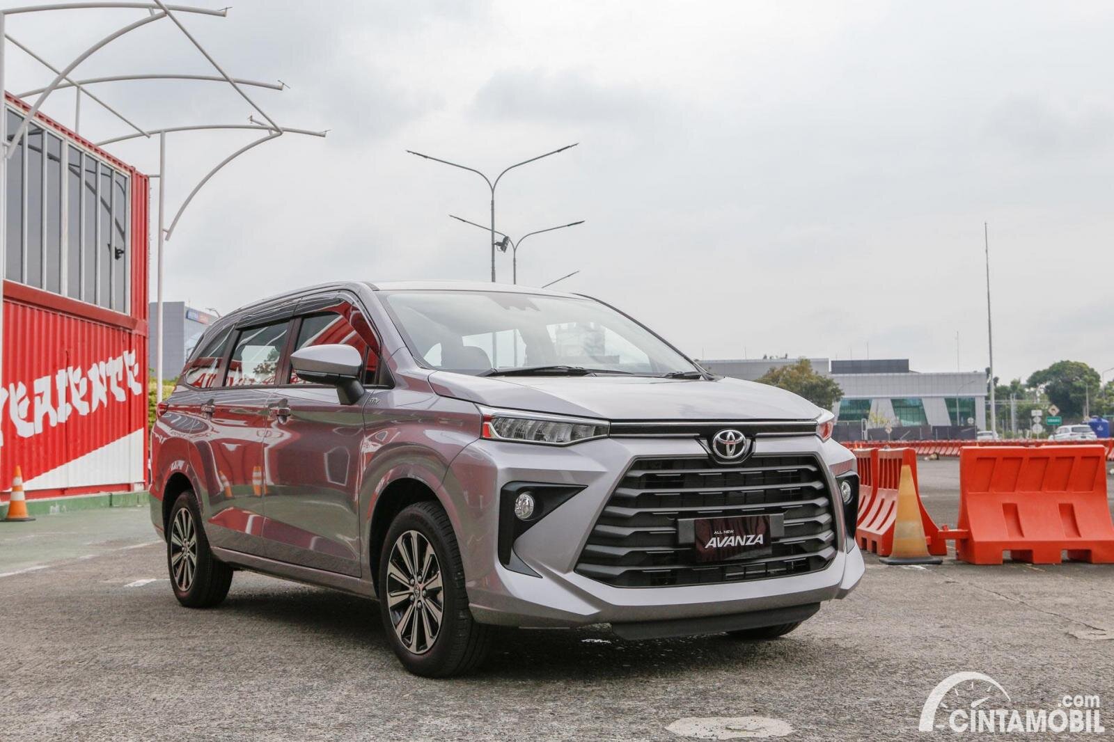 Toyota и Daihatsu представили новое поколение совместных минивэнов