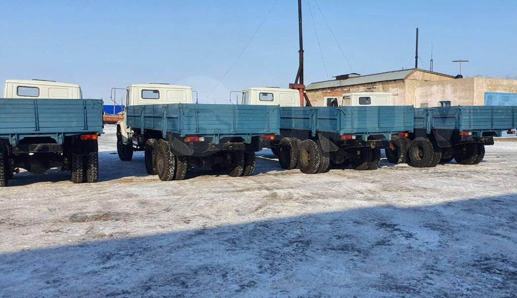 Любопытные объявления на Дроме: десятки новых трехосных ЗИЛов