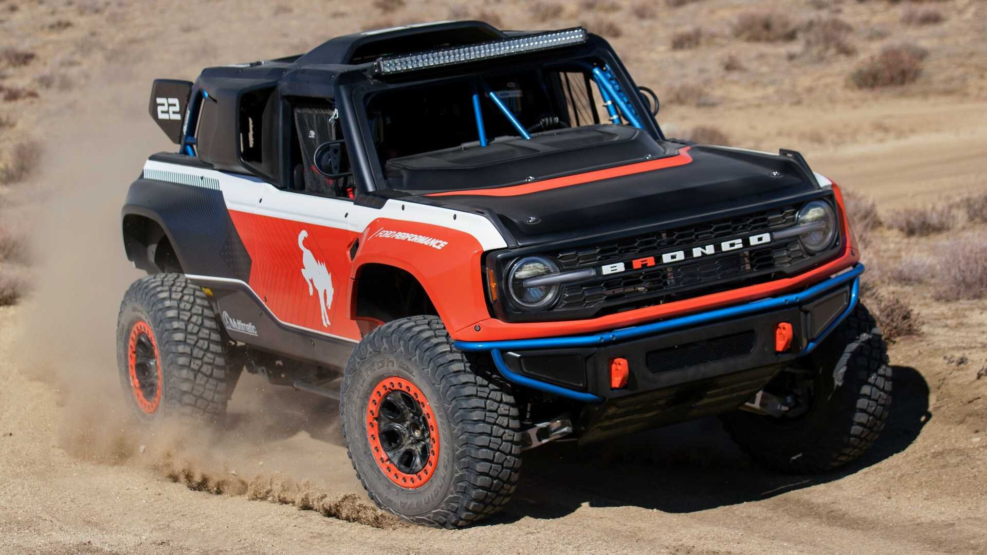 Ford представил раллийный болид на базе Bronco