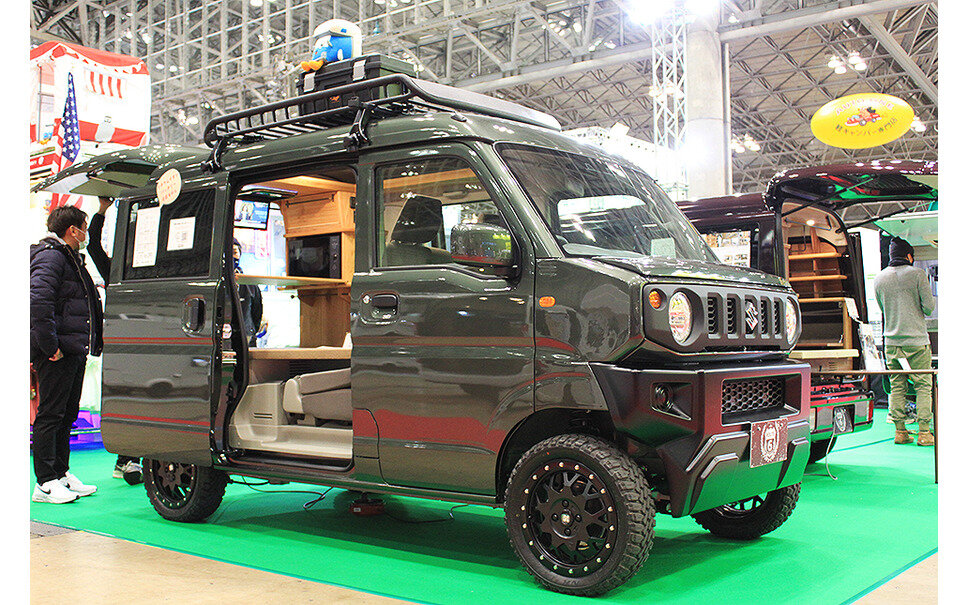 На выставке тюнинга в Токио представили гибрид Suzuki Every и Jimny (ФОТО)