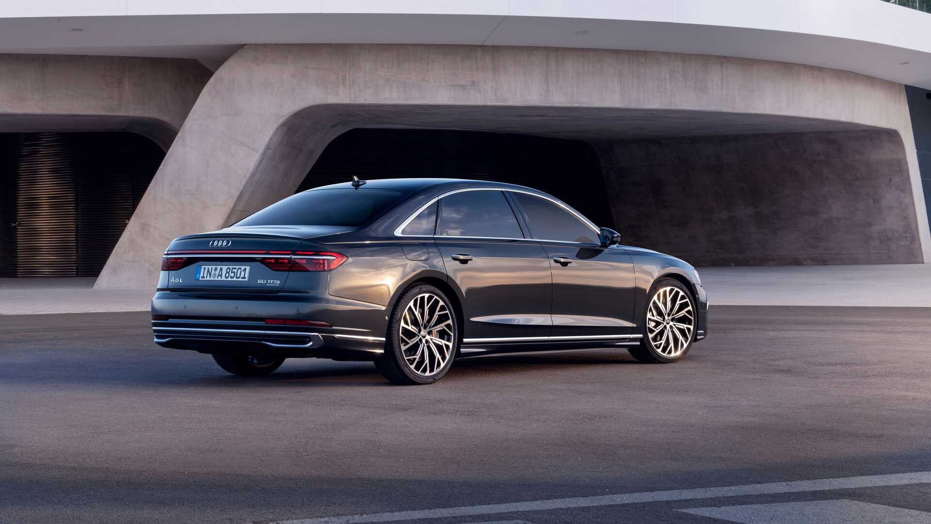 Представительский Audi A8 подвергли рестайлингу