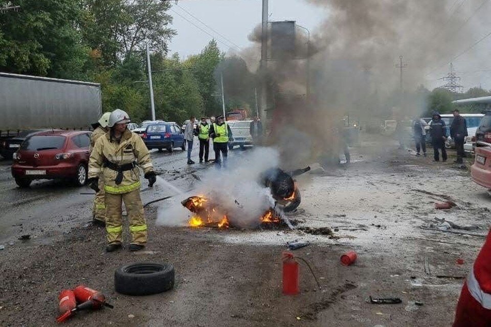 ВИДЕО: авария с шестью машинами в Уфе