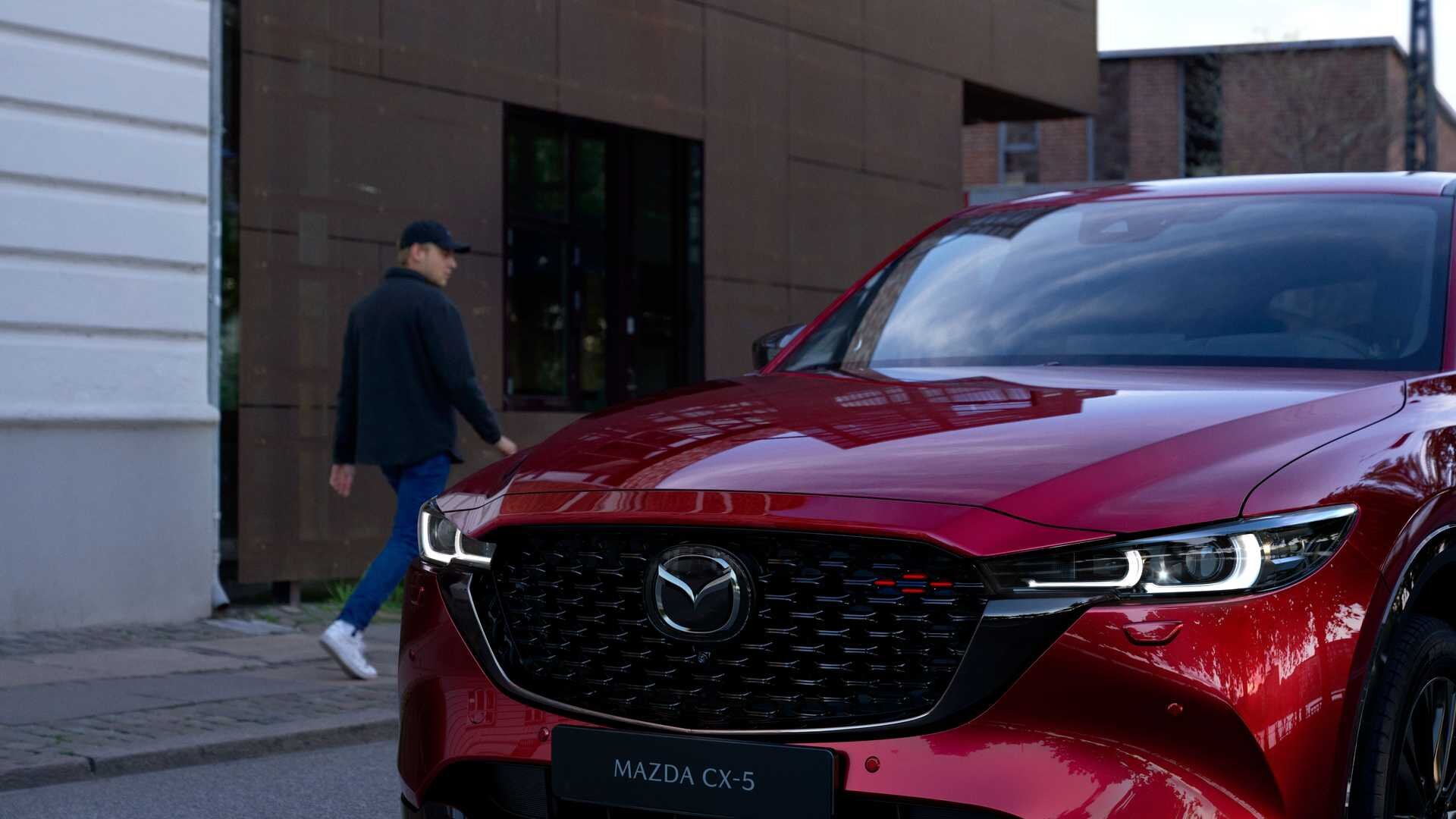 Mazda CX-5 подвергли рестайлингу: ФОТО