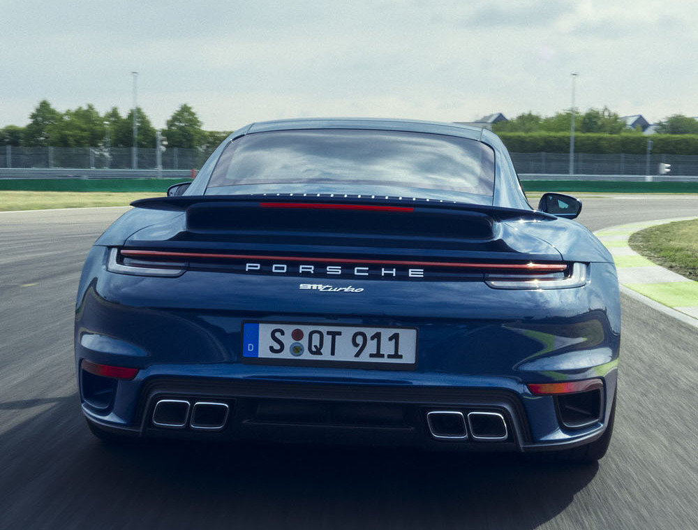 Porsche электрифицирует модель 911