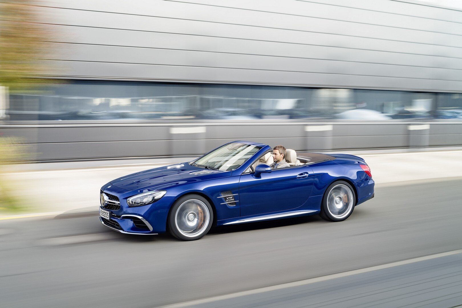 В новом поколении Mercedes-Benz SL получит гораздо более прочный кузов