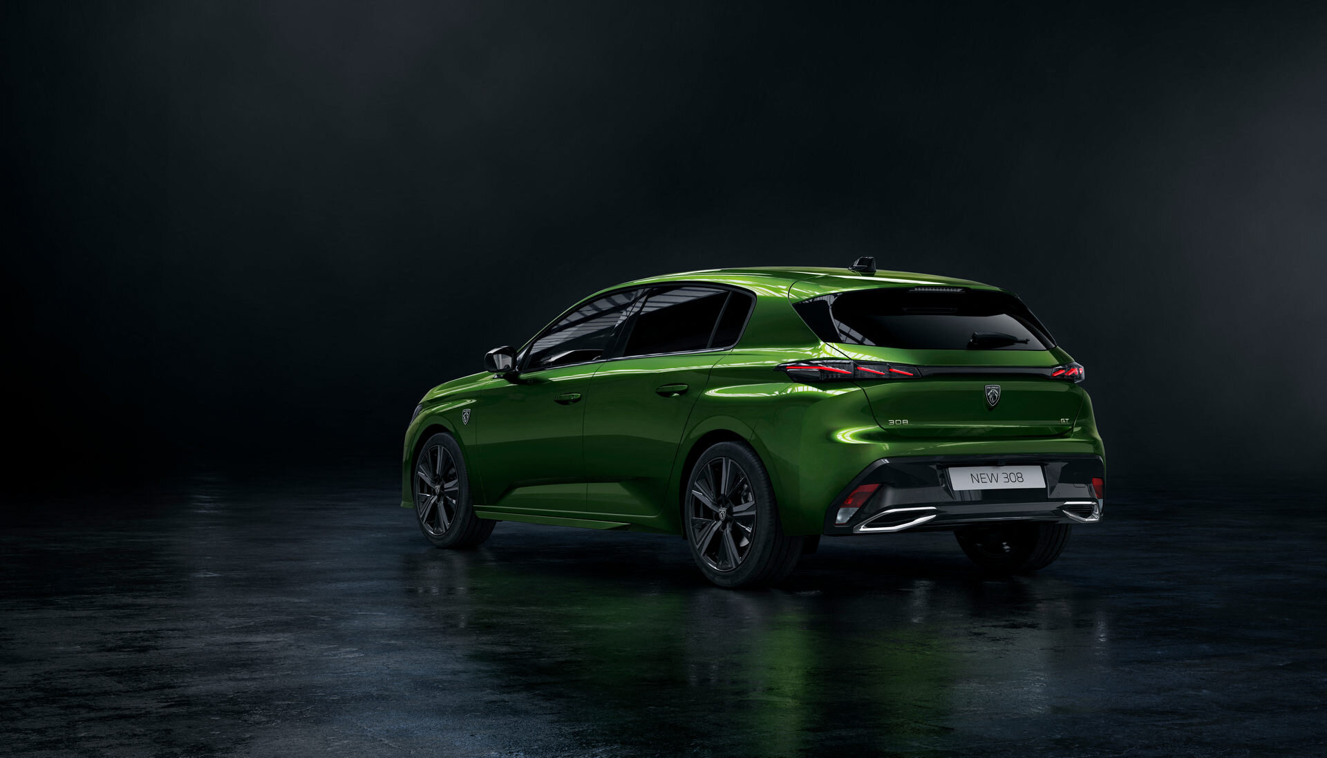 Новый Peugeot 308: длиннее, ниже и гибриднее