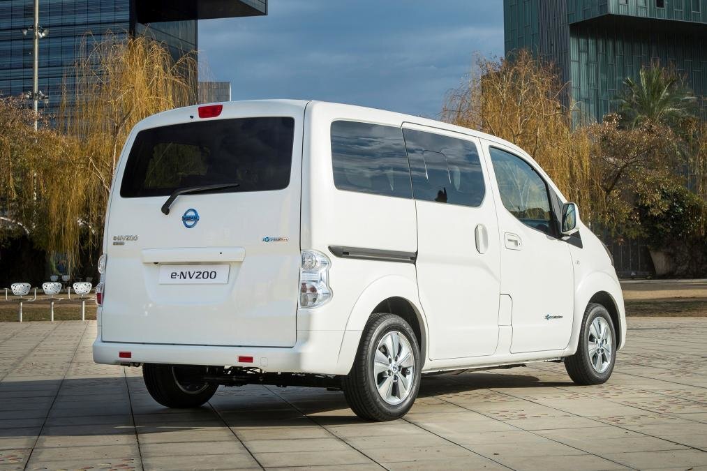 Nissan отказался от собственного семейства NV200 в пользу копии Renault