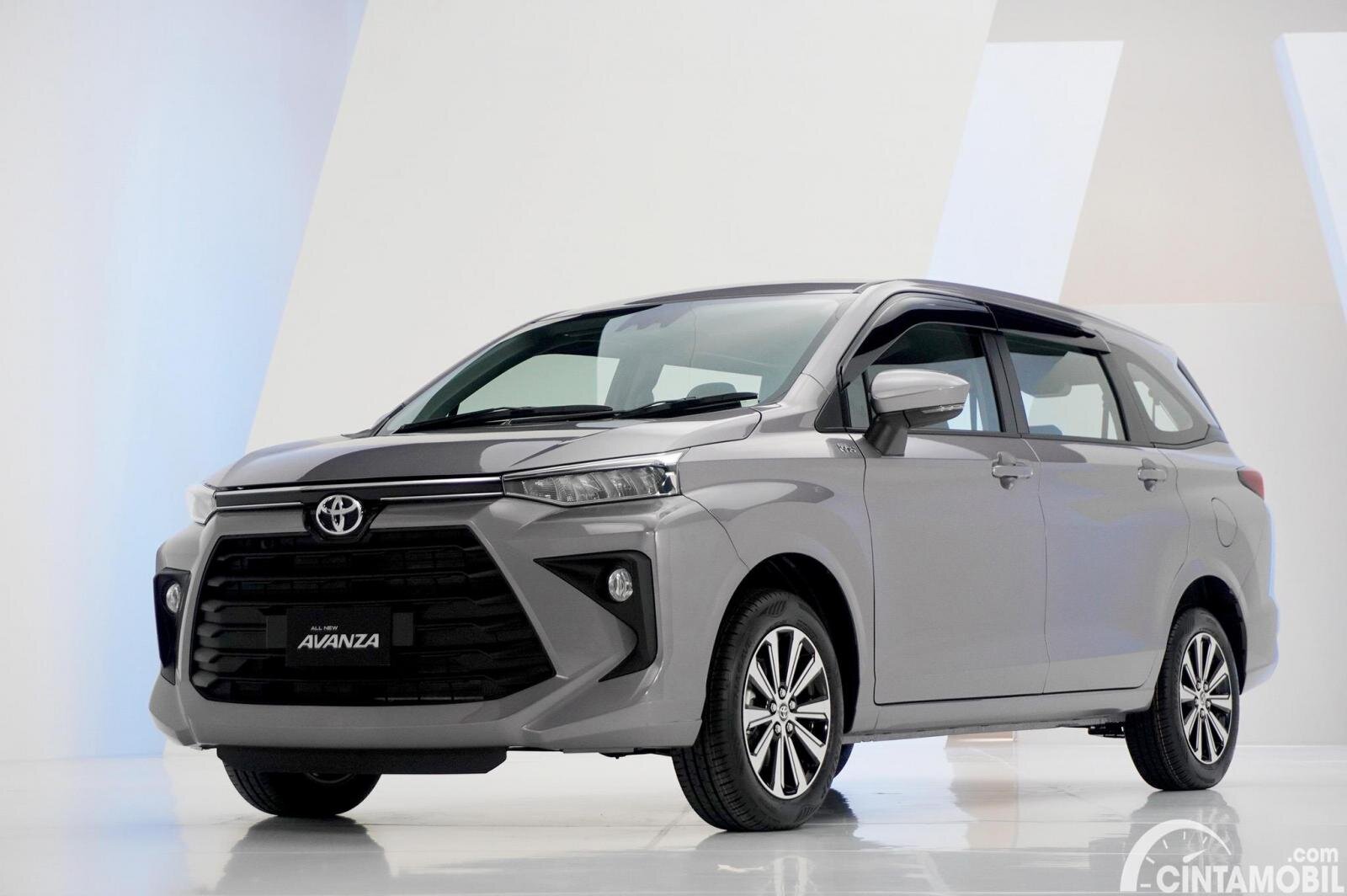 Toyota и Daihatsu представили новое поколение совместных минивэнов