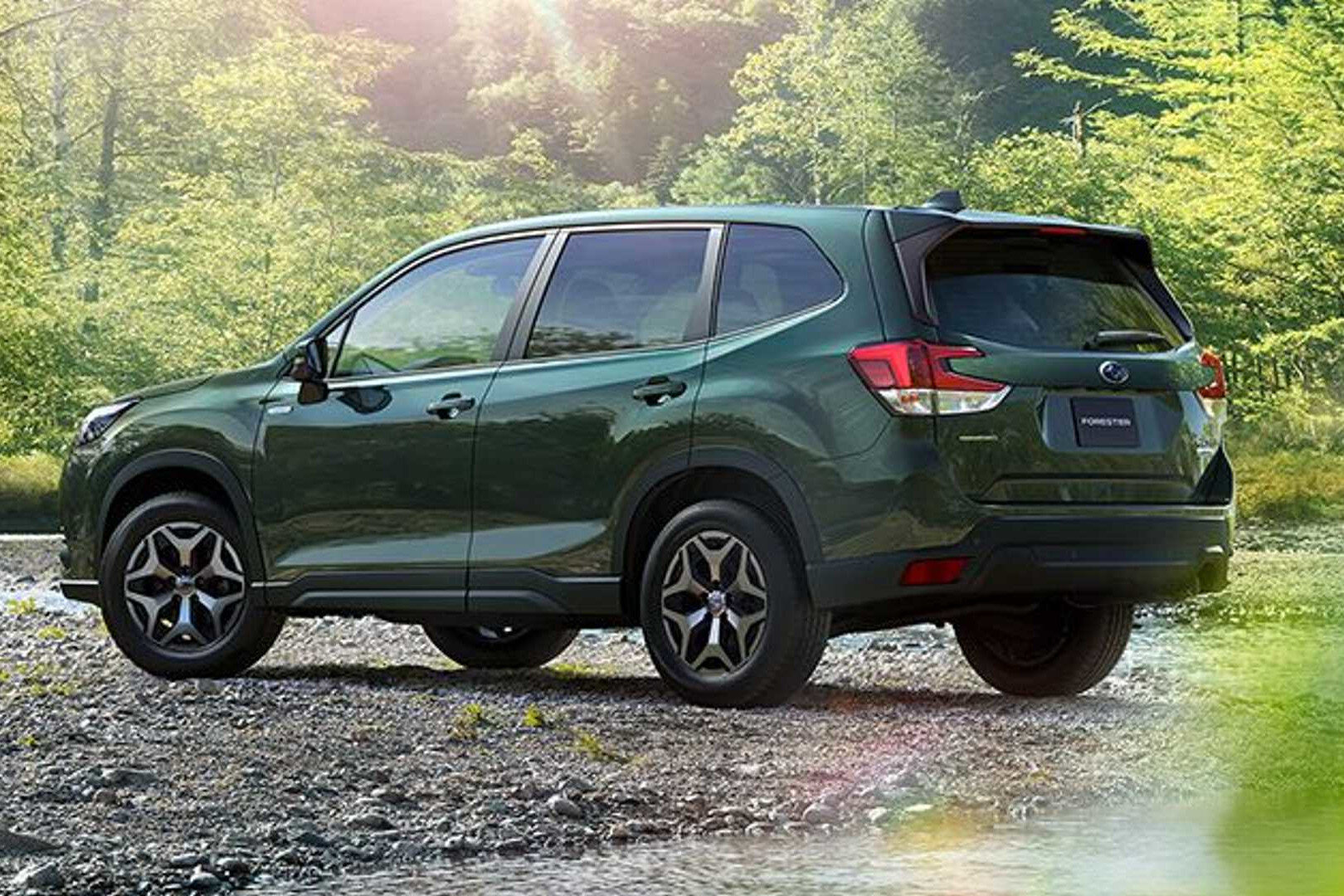 Subaru освежила Форестеру дизайн