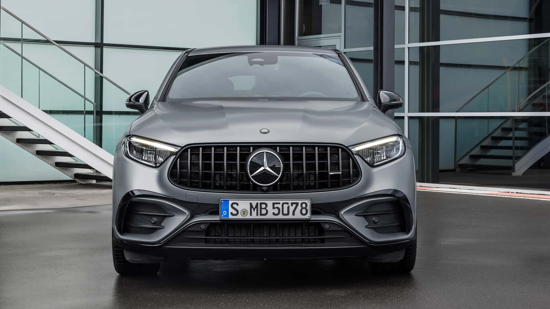 Mercedes-Benz закончил формирование линейки новых GLC выходом AMG GLC Coupe