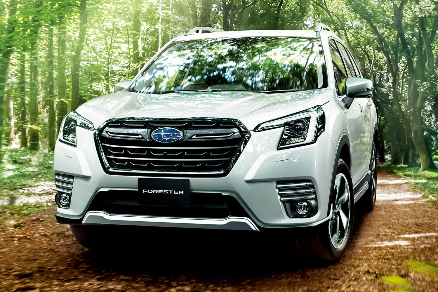 Subaru представила слегка улучшенную версию кроссовера Forester