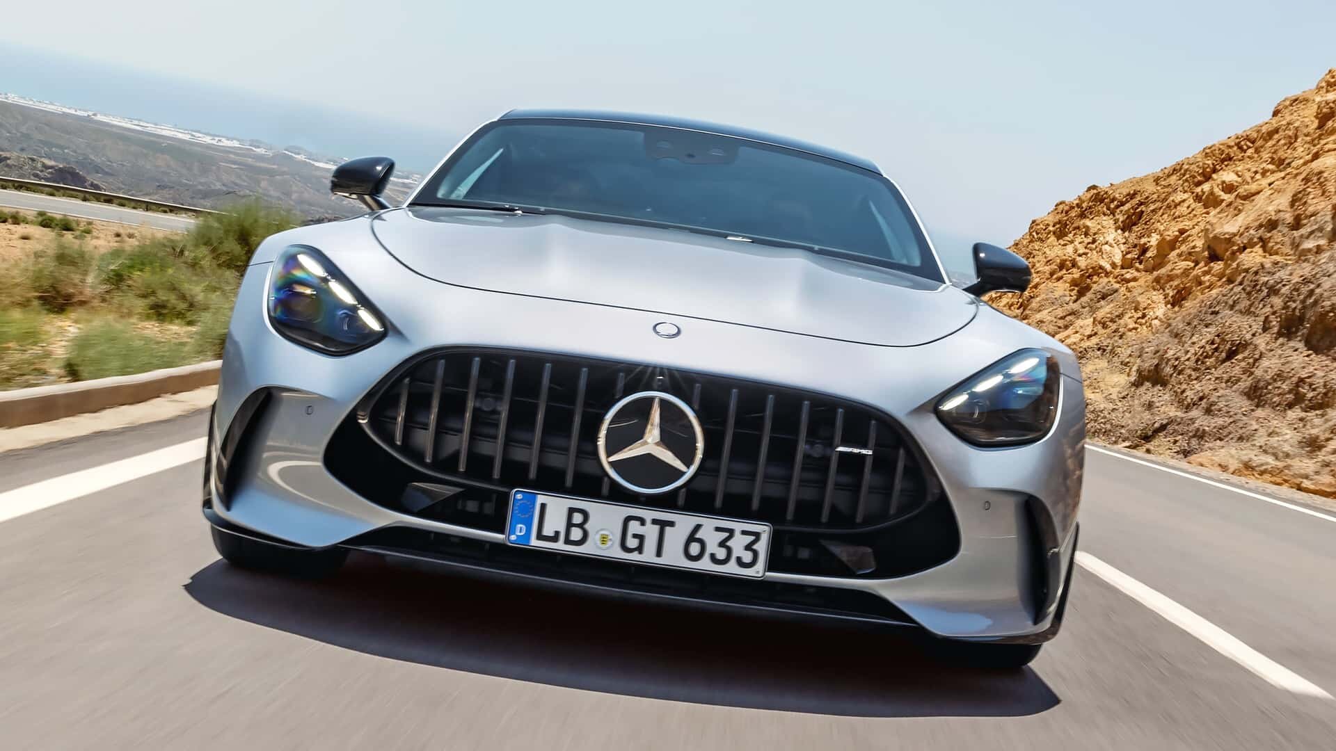 Mercedes-AMG GT во втором поколении стал более повседневным