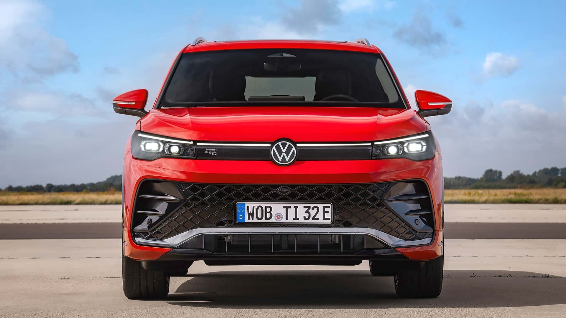 Volkswagen Tiguan в новом поколении получил спортивный дизайн