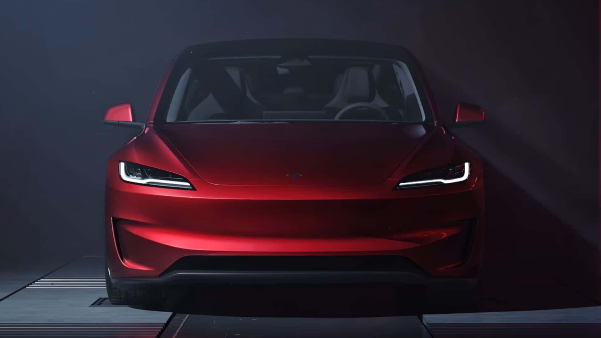 Гамму обновленной Tesla Model 3 пополнили спортвариантом