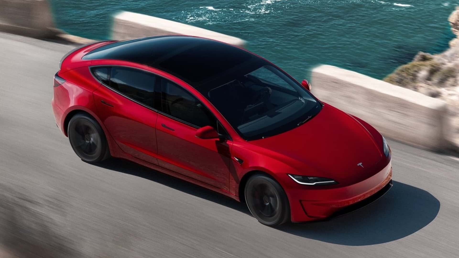 Гамму обновленной Tesla Model 3 пополнили спортвариантом