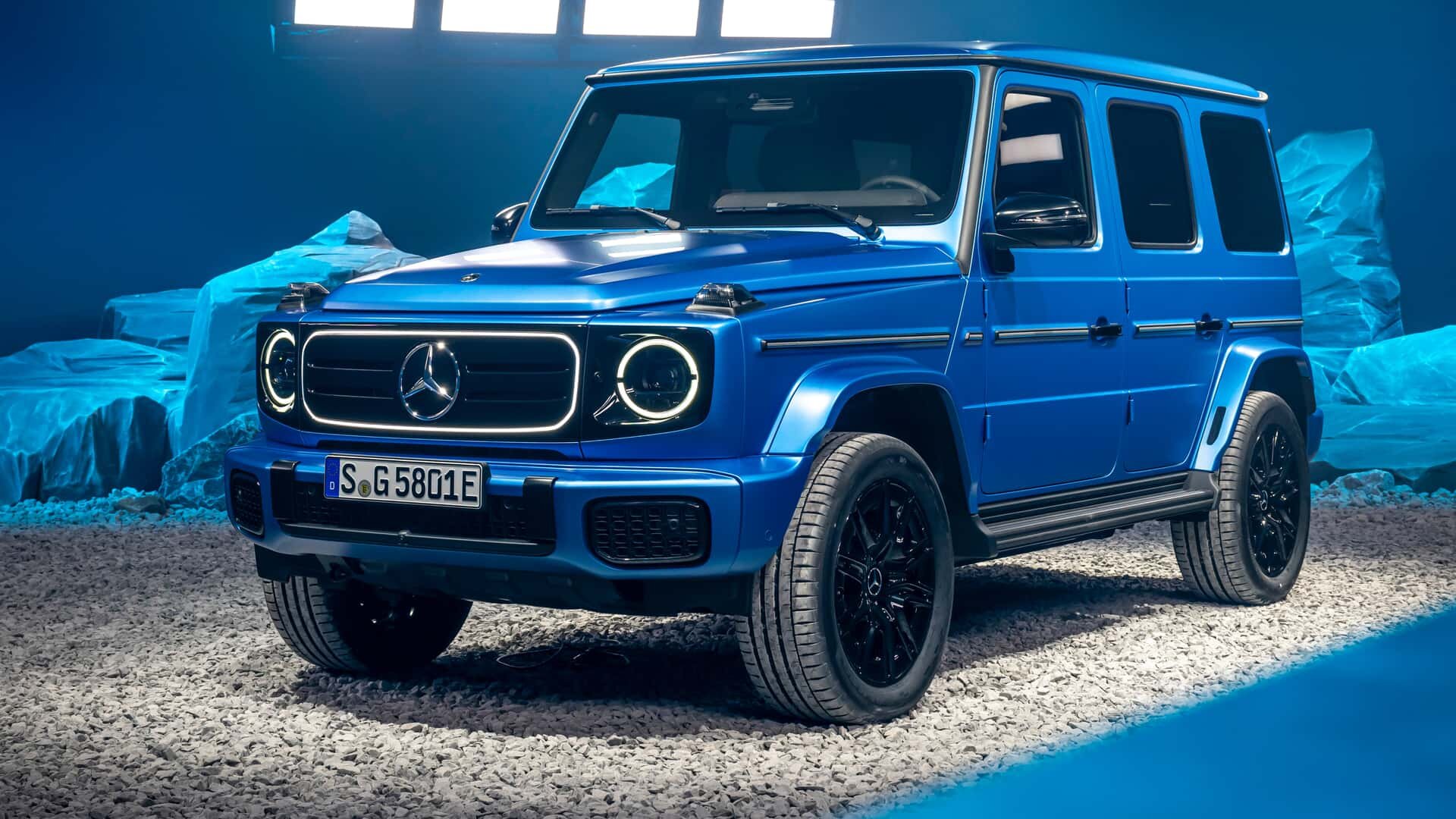 Mercedes-Benz представил электрический Гелик