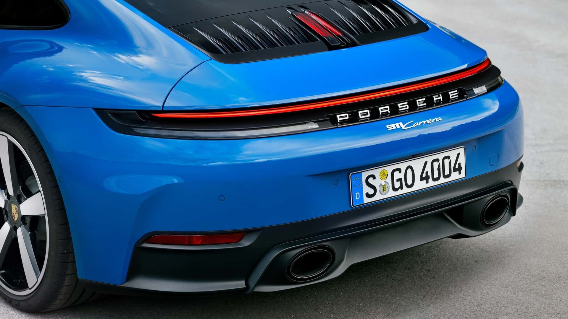 Porsche 911 впервые стал гибридом