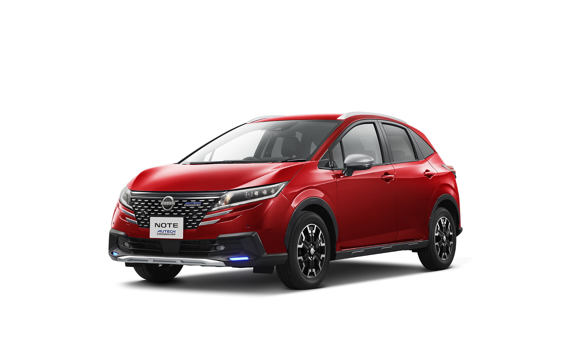 В гамме Nissan Note появился кросс-вариант