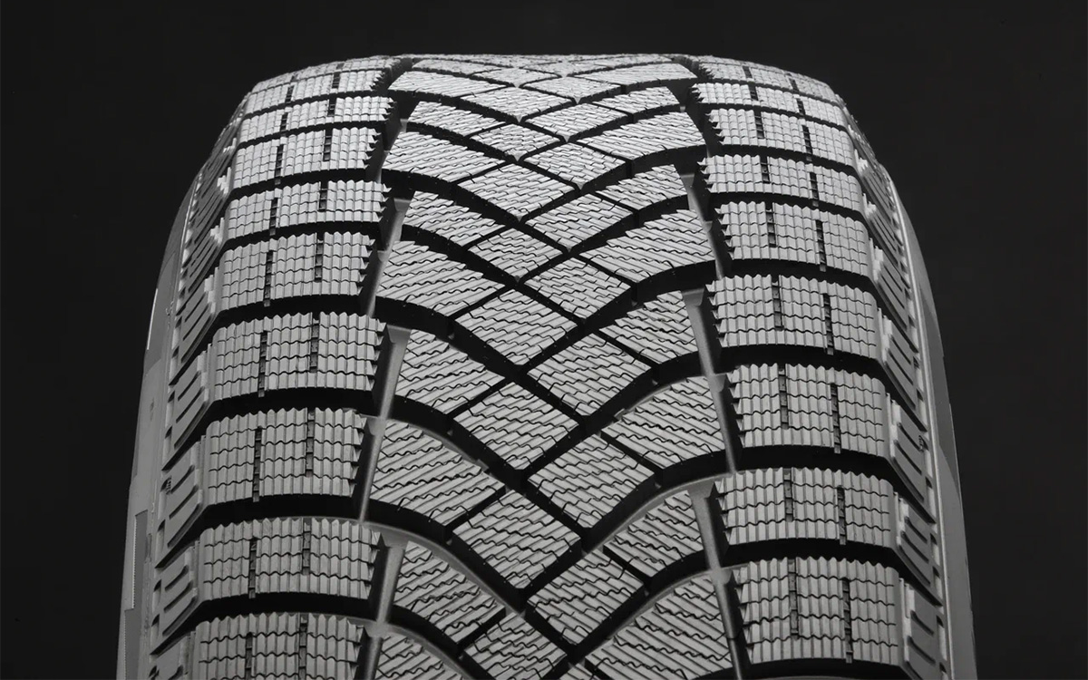 Pirelli Ice Zero FR