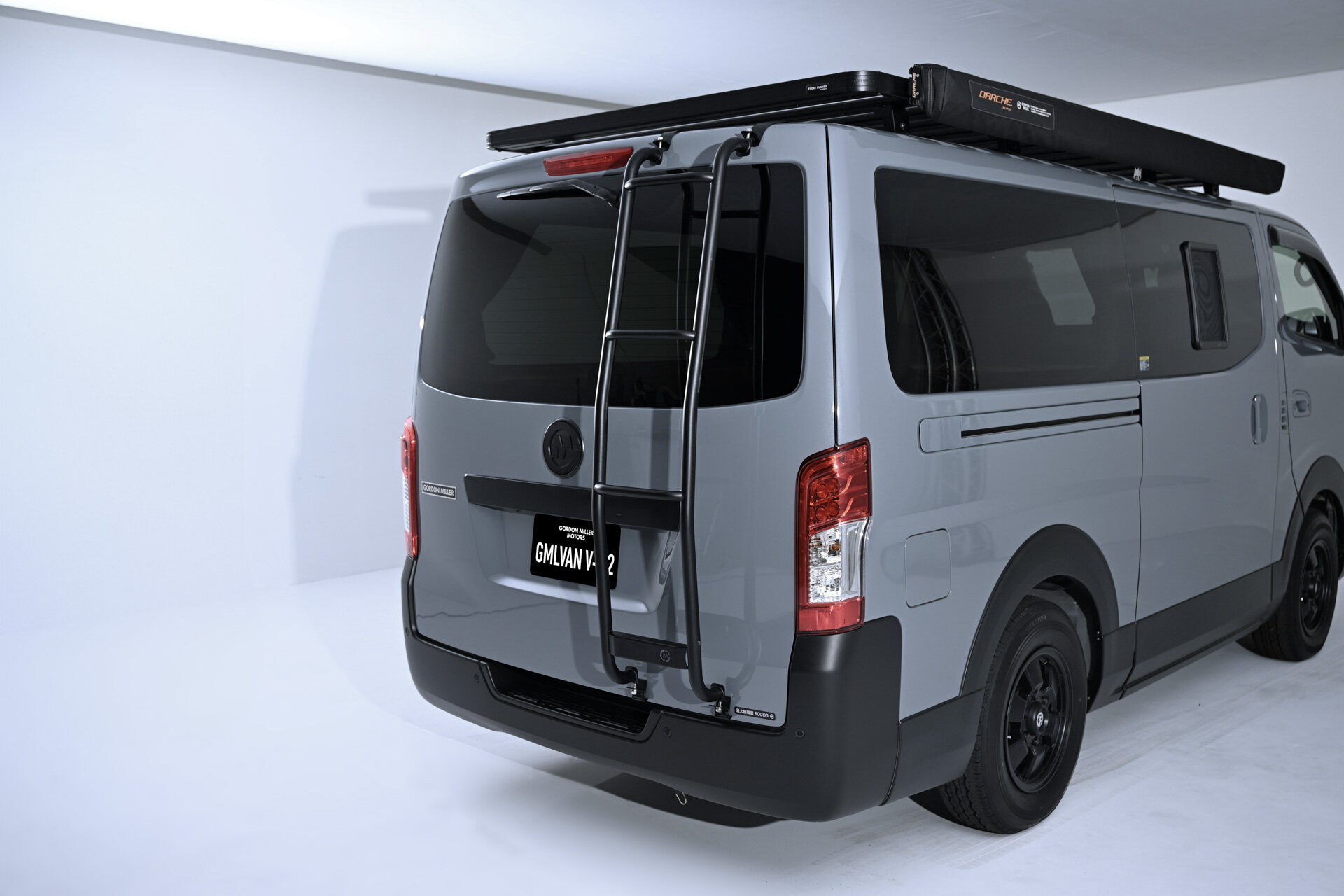 В Японии начали продавать новую разновидность Nissan Caravan